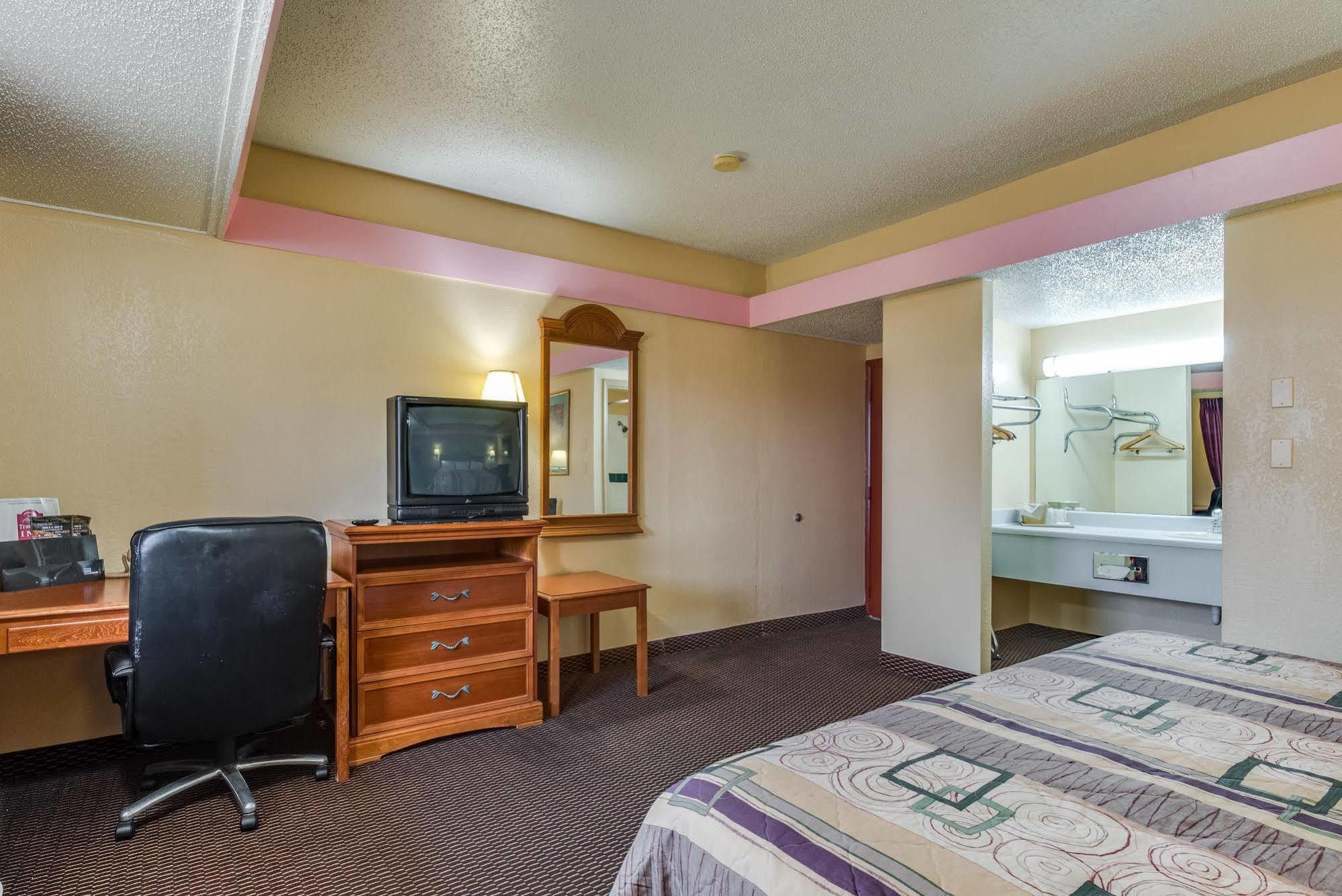 Travelers Inn Midwest City Exterior foto