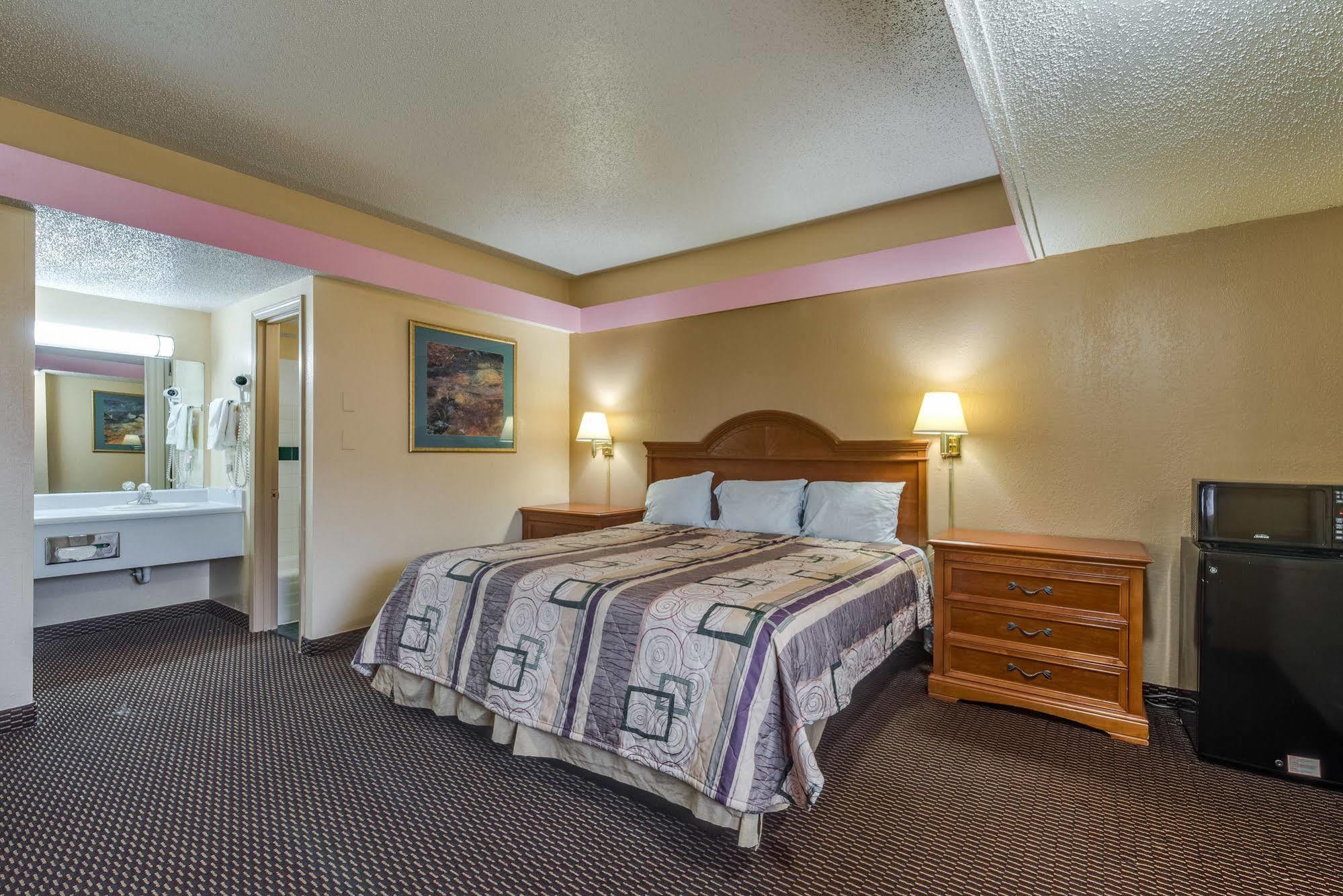 Travelers Inn Midwest City Exterior foto